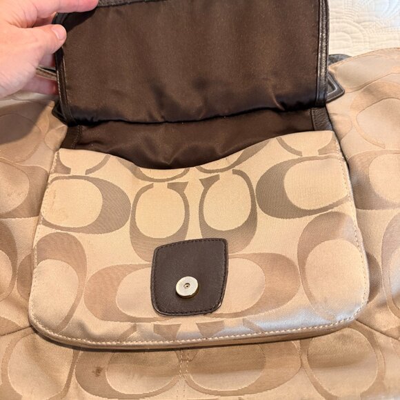 Coach logo tote